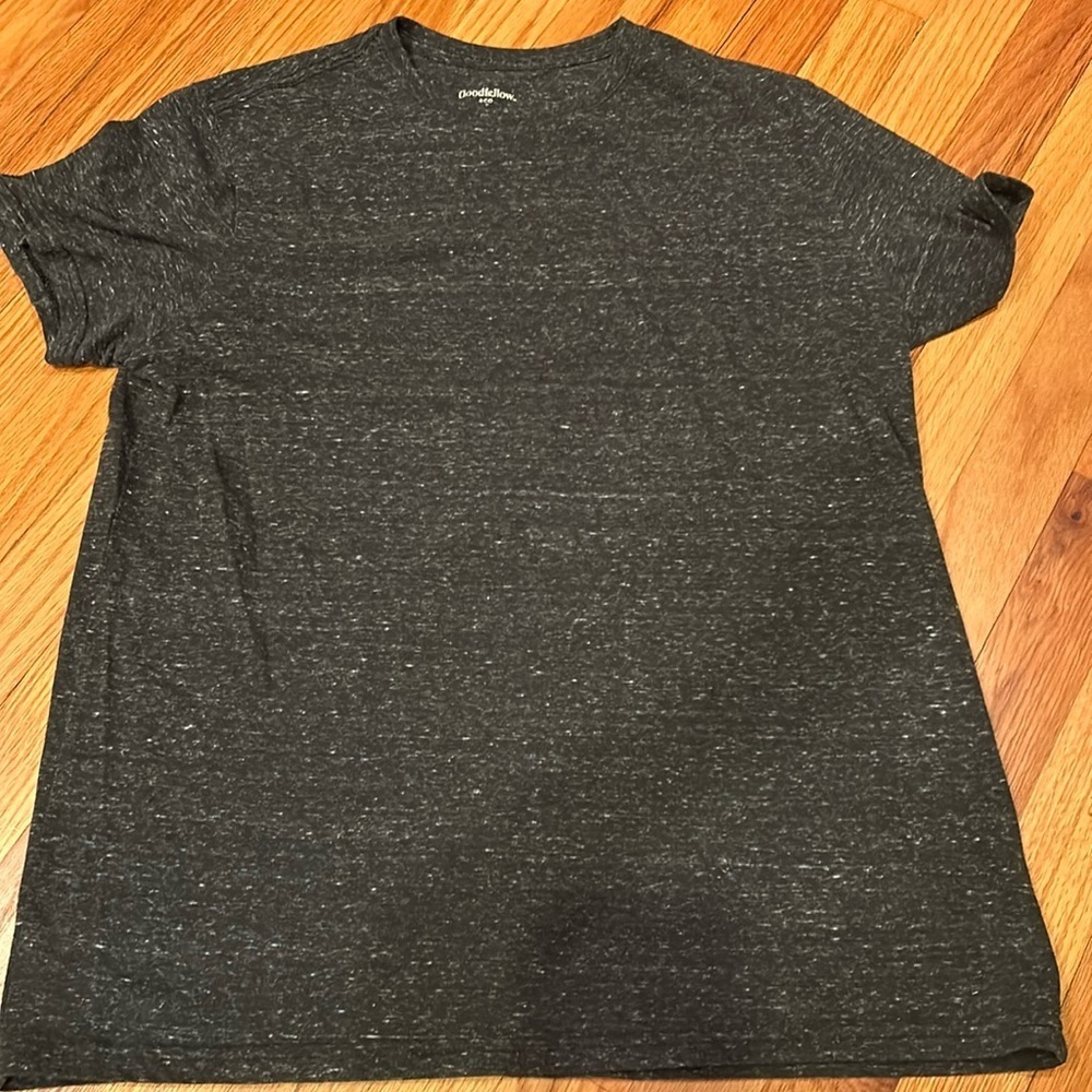 Goodfellow & Co Men’s Gray Tshirt Size Medium